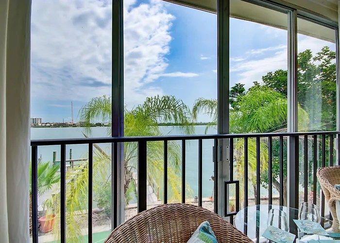 Bay Watch #6 - Weekly Apartment Clearwater Beach