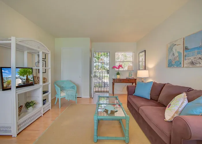 Apartment Bay Watch #6 - Weekly